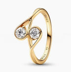 Elegant Vintage-Inspired Zirconia Ring