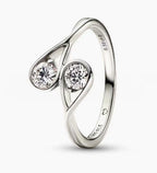 Elegant Vintage-Inspired Zirconia Ring