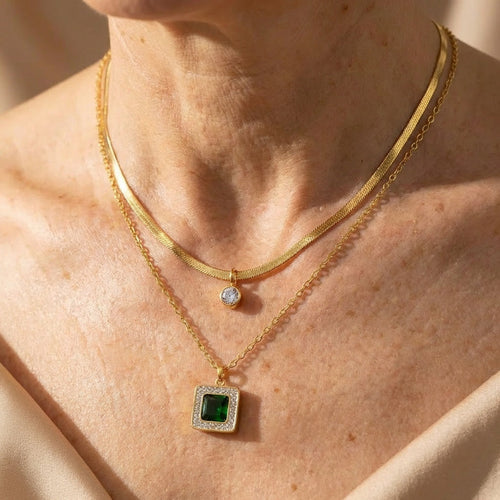 Dynasty Emerald Jewelry Set